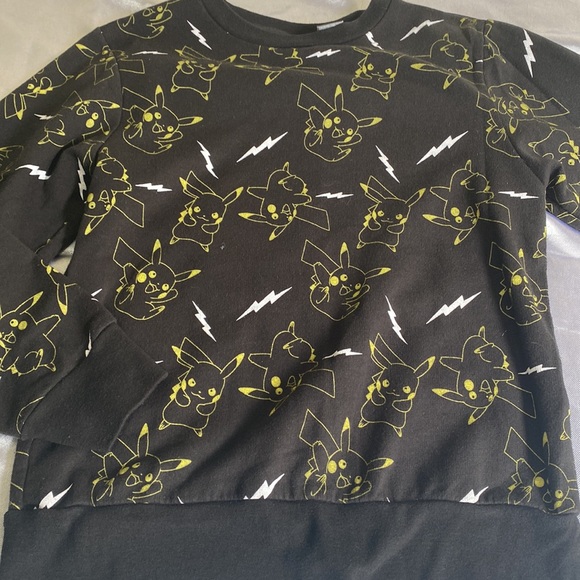 Pokemon Pikachu Sweatshirt Size M - Picture 2 of 7